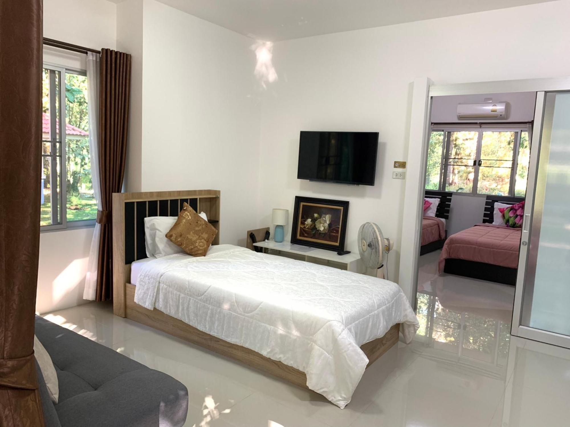 Baan Pingkan Wellness Resort San Kamphaeng 외부 사진